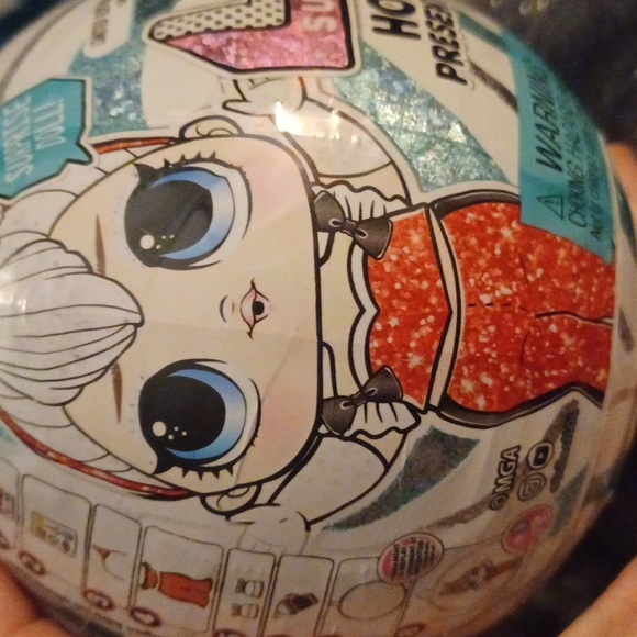 LOL Surprise Girls Holiday Present Suprise Doll Sleigh Babe W/ 8 Surprises - NEW - Picture 4 of 4